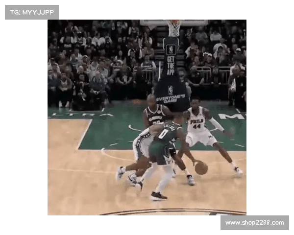 利拉德雄鹿首秀狂砍35分助队开门红震撼联盟